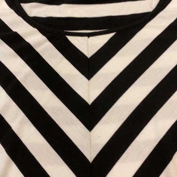 Cable & Gauge Stripped Top sz. M - Picture 2 of 3